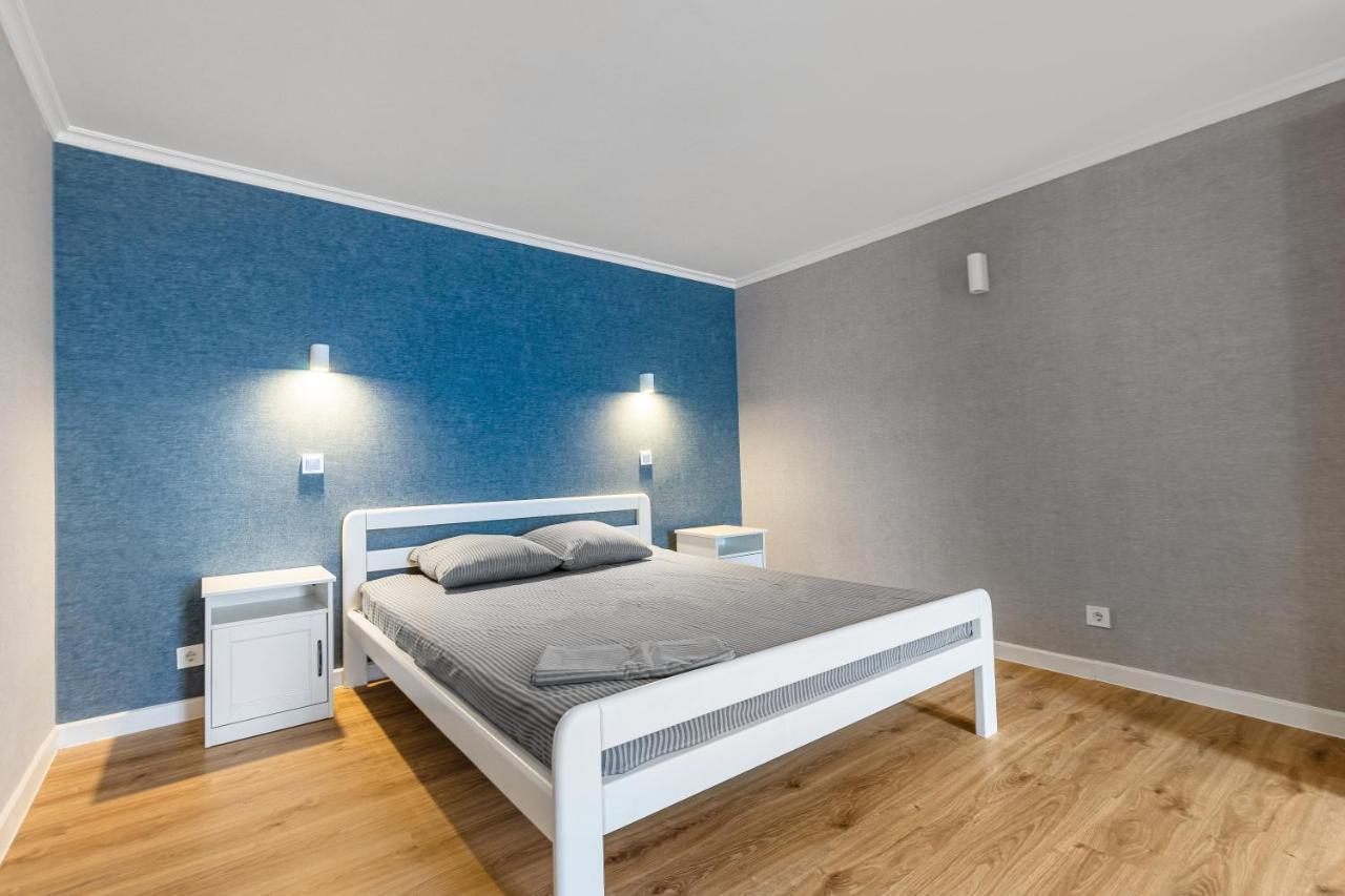 18 Deribasivska Street Jacuzzi Apartment Odessa Extérieur photo