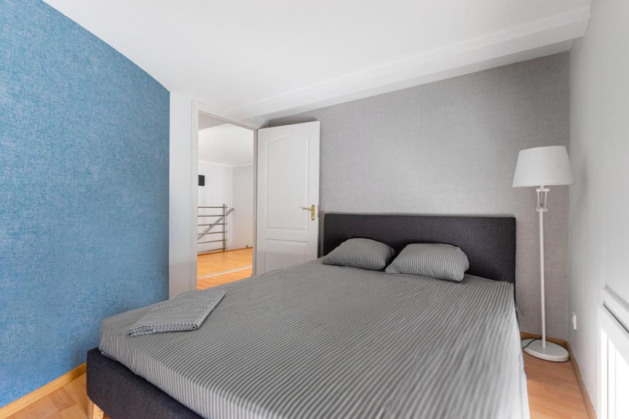 18 Deribasivska Street Jacuzzi Apartment Odessa Extérieur photo